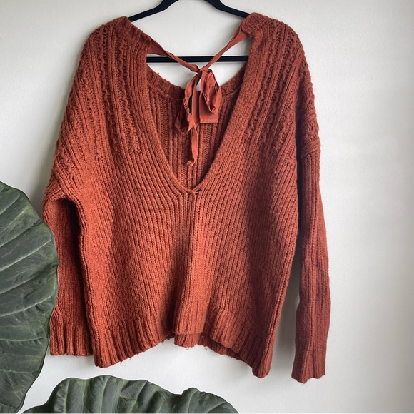 Aerie Super Soft Rust Colored Tie Back Sweater - Picture 1 of 5